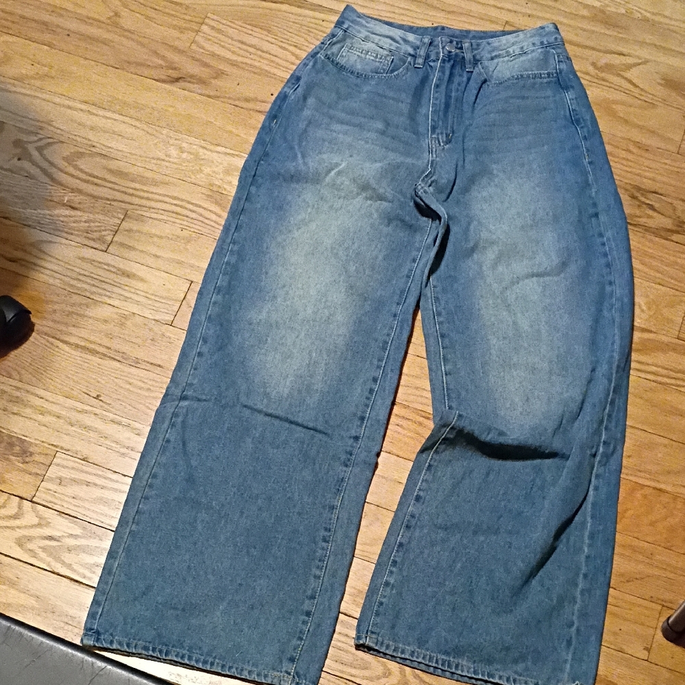 Woman’s Blue Flare & Wide Leg Jeans NWT